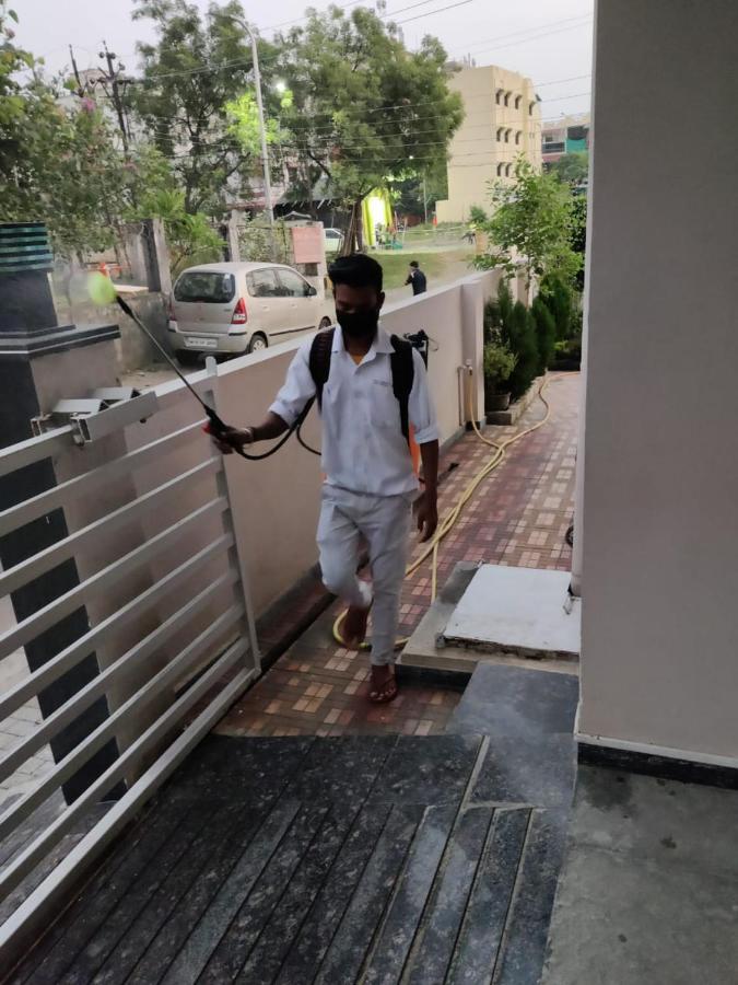 Hotel Sai Guest House ナーグプル エクステリア 写真