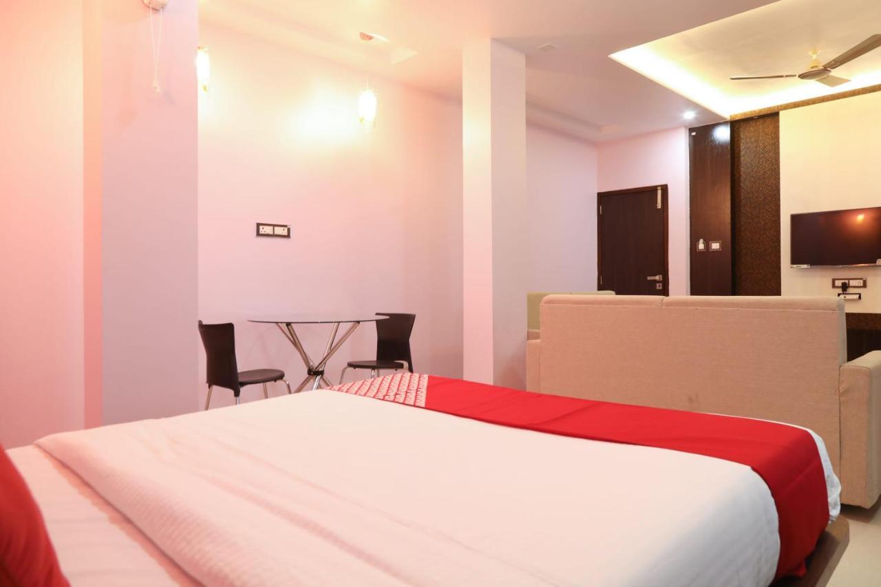 Hotel Sai Guest House ナーグプル エクステリア 写真